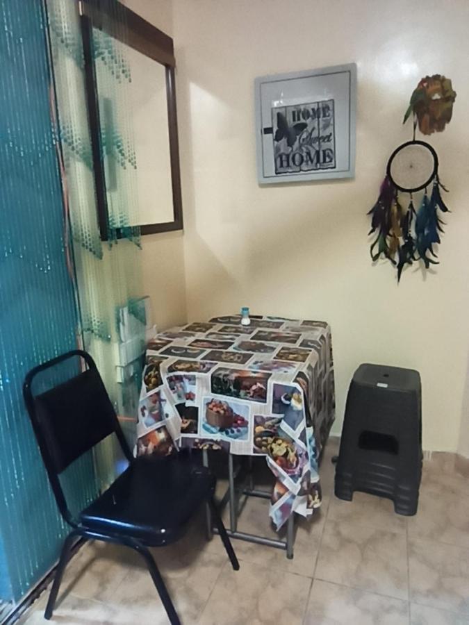 Apartamento Moon Backpackers , Al Rigga , Partition For Couples And For Singles Dubái Exterior foto