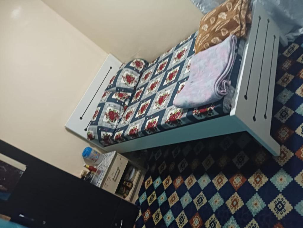 Apartamento Moon Backpackers , Al Rigga , Partition For Couples And For Singles Dubái Exterior foto